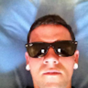 Meet your Posher, Corey